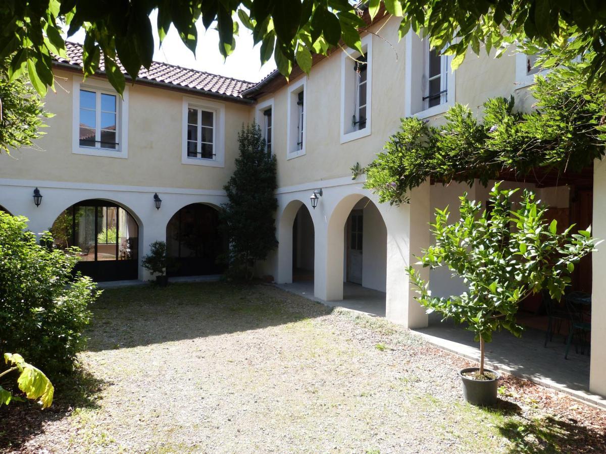 Bed and Breakfast De l'Autre Côté Garlin Esterno foto
