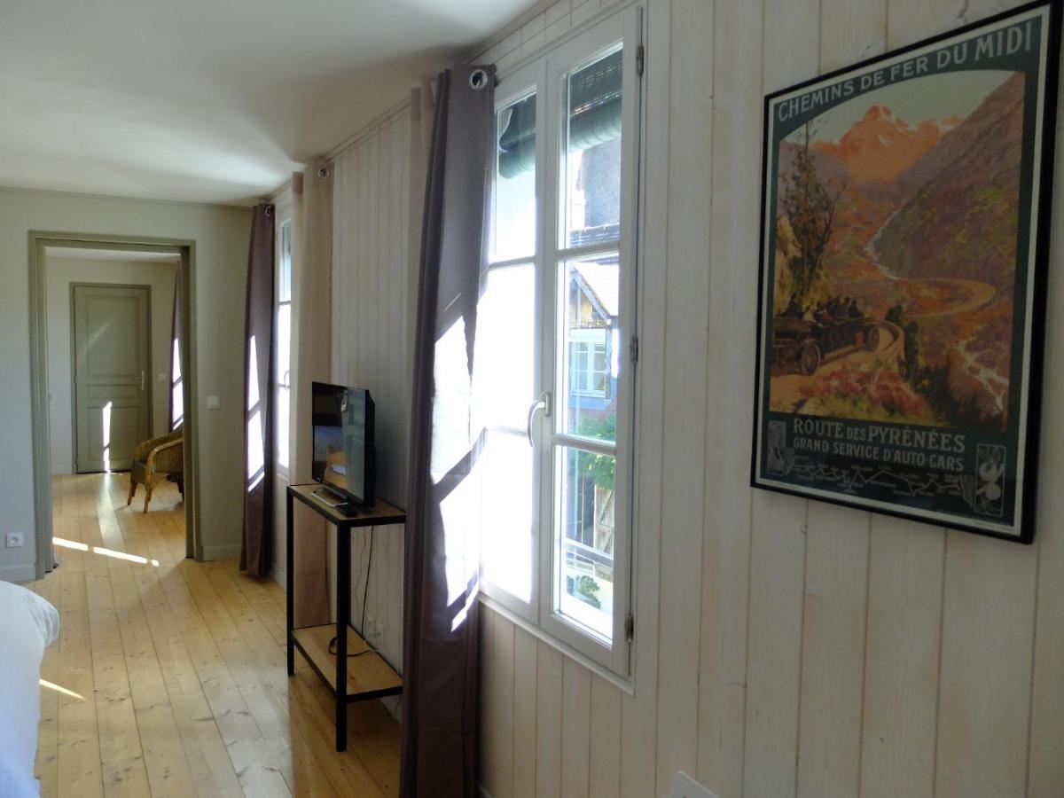 Bed and Breakfast De l'Autre Côté Garlin Esterno foto